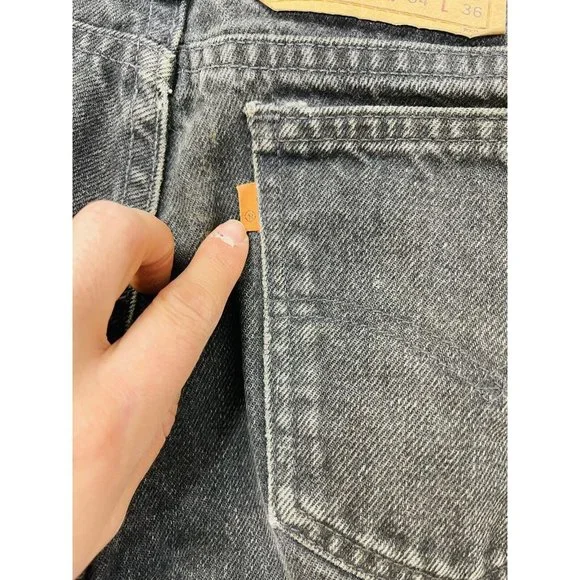 Vintage Levis 550 Orange Tab Relaxed Fit Tapered Leg Trashed Jeans USA